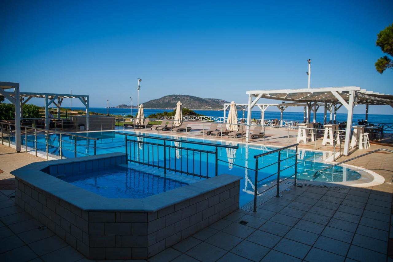 Mesogeios Hotel Marathopoli Exteriör bild