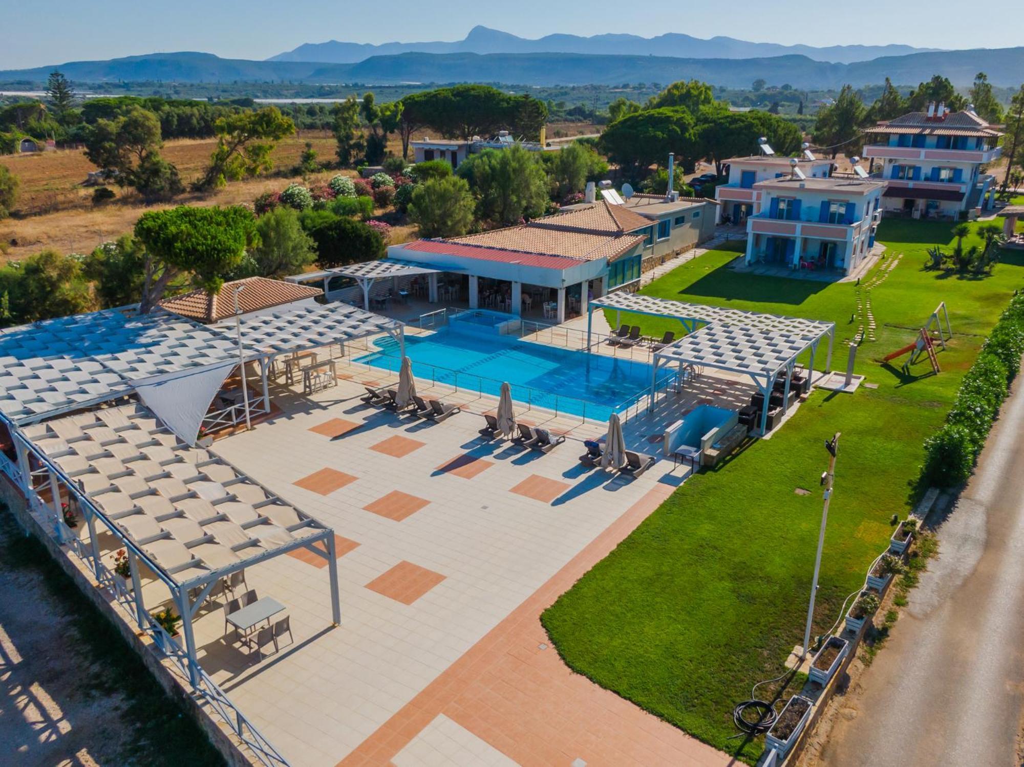 Mesogeios Hotel Marathopoli Exteriör bild