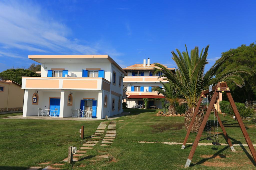 Mesogeios Hotel Marathopoli Exteriör bild